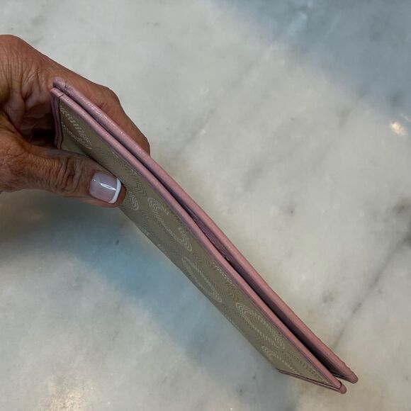 Coach Jacquard Signature OpArt Dot Logo Checkbook Holder - Picture 9 of 16